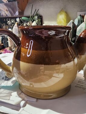 Stoneware Two-Tone Brown Ceramic Teapot